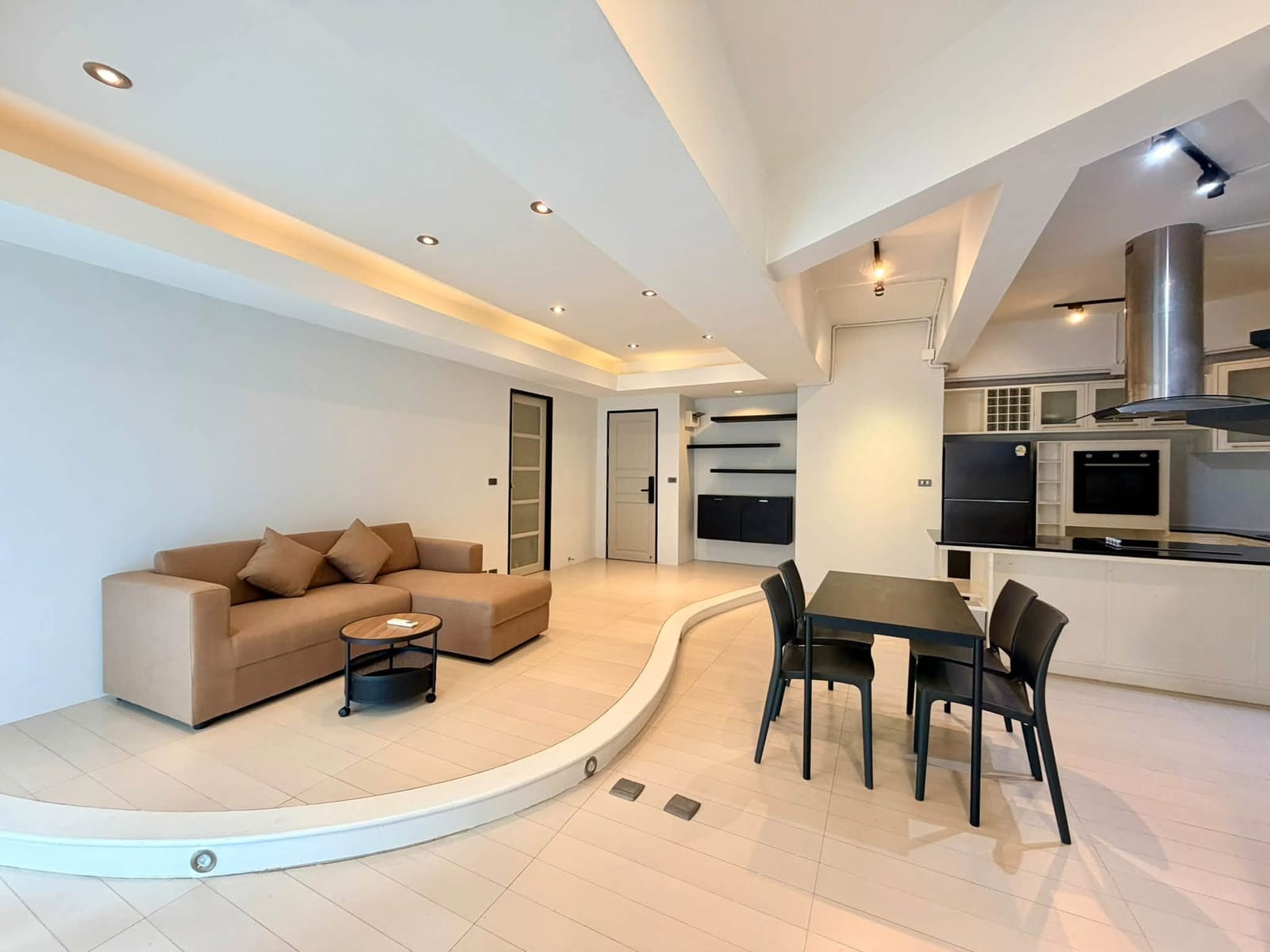 1-Bedroom Condominium for Rent in Kathu, Phuket — interior view