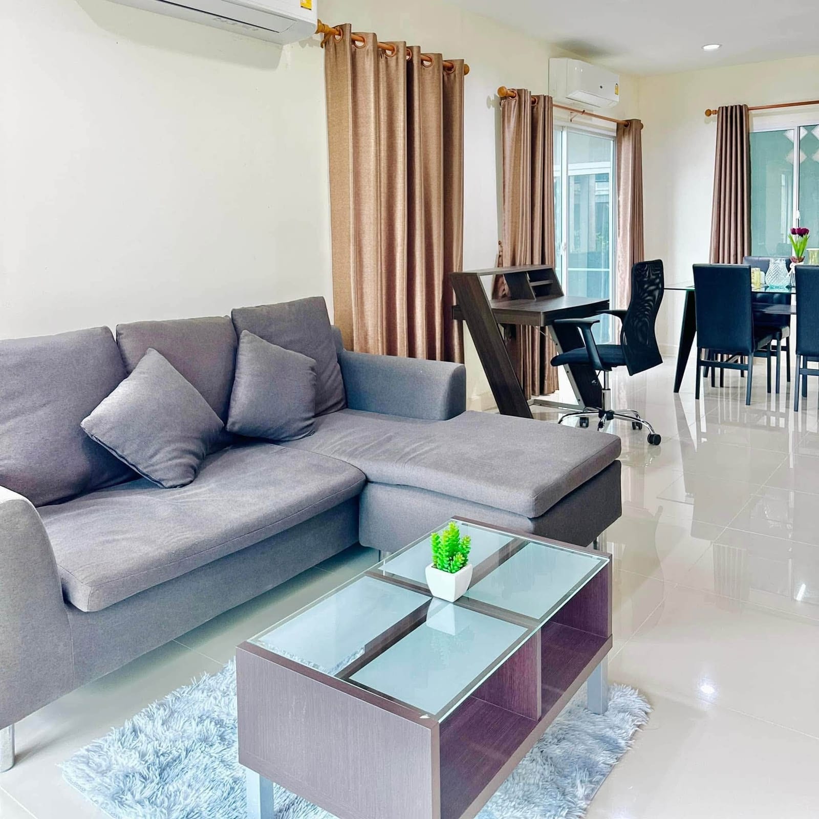 Four-Bedroom Family House — The Plant, Kathu 11