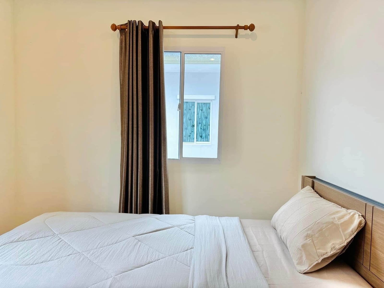 Four-Bedroom Family House — The Plant, Kathu 12