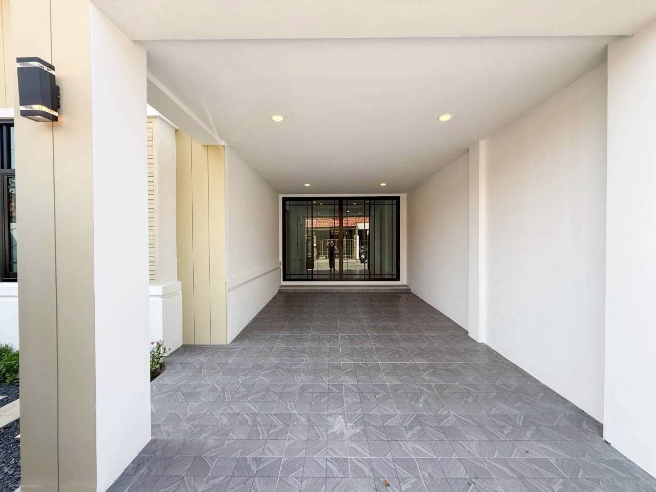 Renovated Three-Bedroom Semi-Detached House — Phuket Villa, Kathu