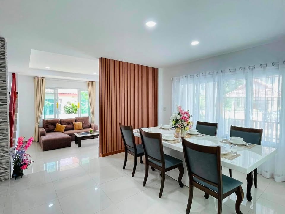 Four-Bedroom House — Panason Park Ville, Kathu 11