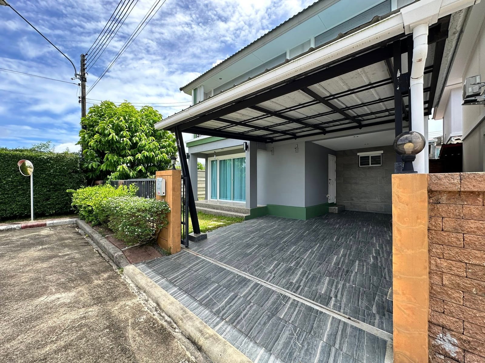 Modern 3-Bedroom House for Rent in Kathu 2