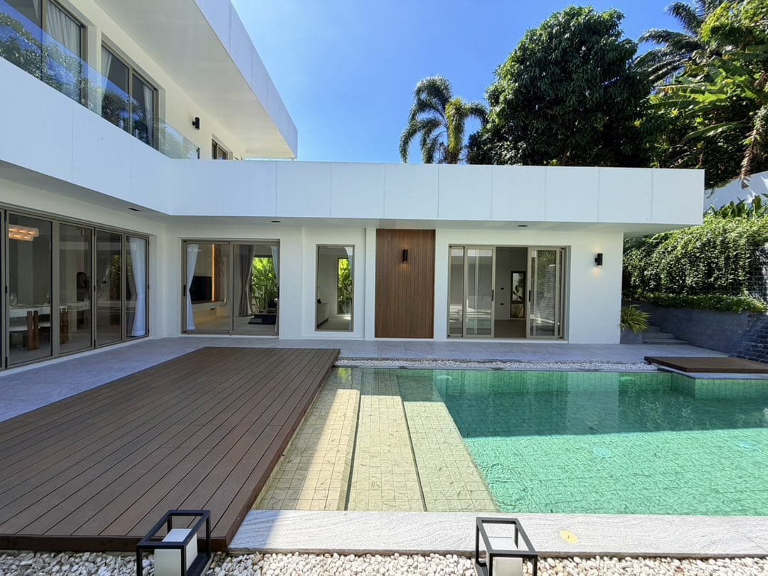 Luxury Private Pool Villa Opposite Loch Palm Golf Club 20