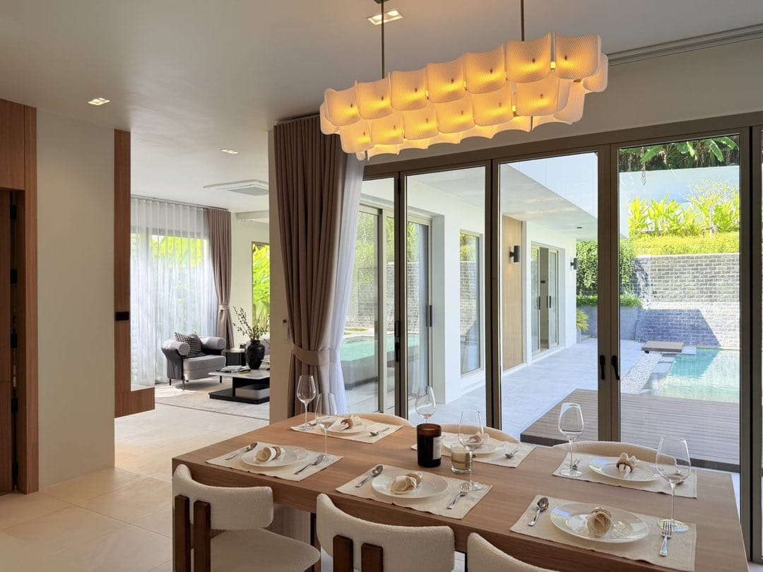 Luxury Private Pool Villa Opposite Loch Palm Golf Club 7