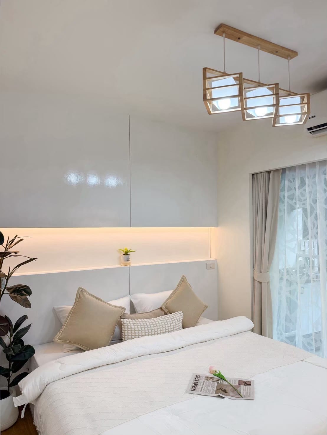 1-Bedroom Condominium for Sale in Kathu, Phuket — interior view