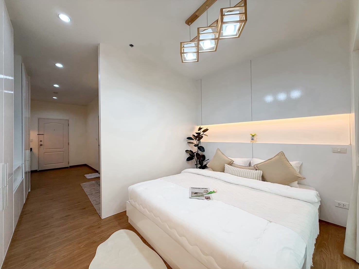 1-Bedroom Condominium for Sale in Kathu, Phuket — interior view