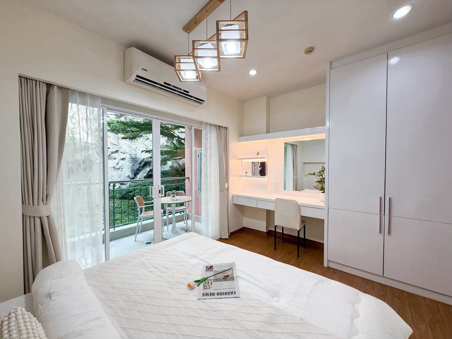 1-Bedroom Condominium for Sale in Kathu, Phuket — interior view