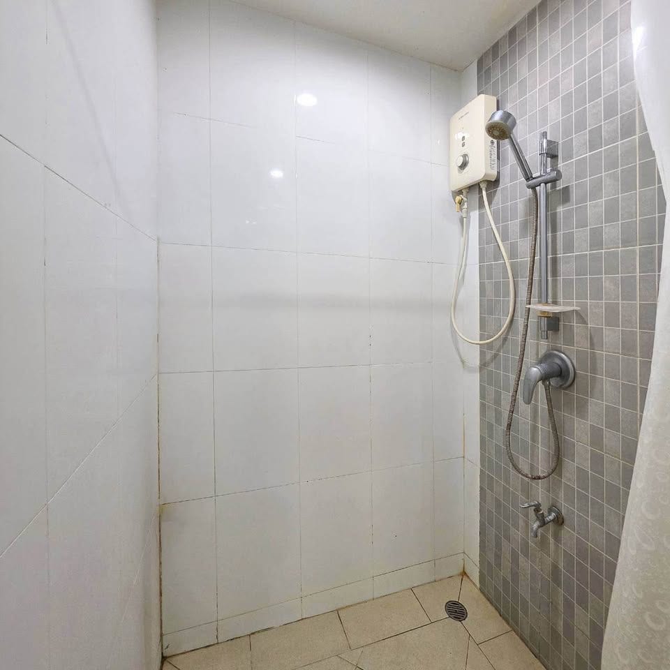 1-Bedroom Condominium for Sale in Kathu, Phuket — interior view