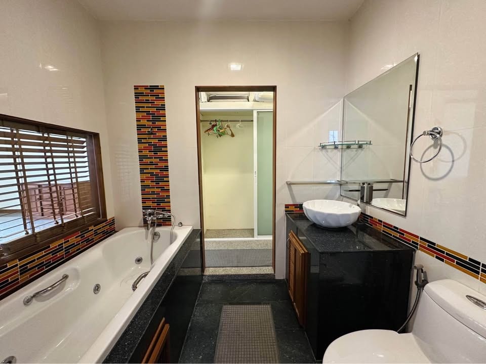 3-Bedroom Pool Villa for Rent in Kathu 7