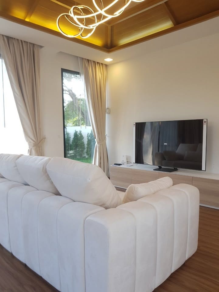 Five-Bedroom Pool Villa for Rent — Baan Suan Loch Palm, Kathu