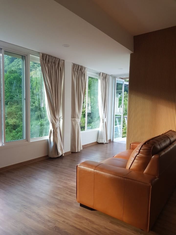 Five-Bedroom Pool Villa for Rent — Baan Suan Loch Palm, Kathu