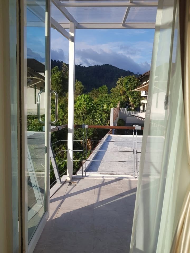 Five-Bedroom Pool Villa for Rent — Baan Suan Loch Palm, Kathu