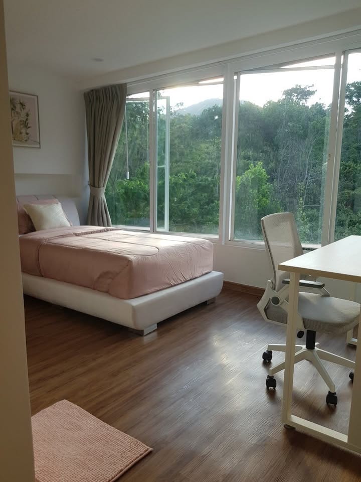 Five-Bedroom Pool Villa for Rent — Baan Suan Loch Palm, Kathu