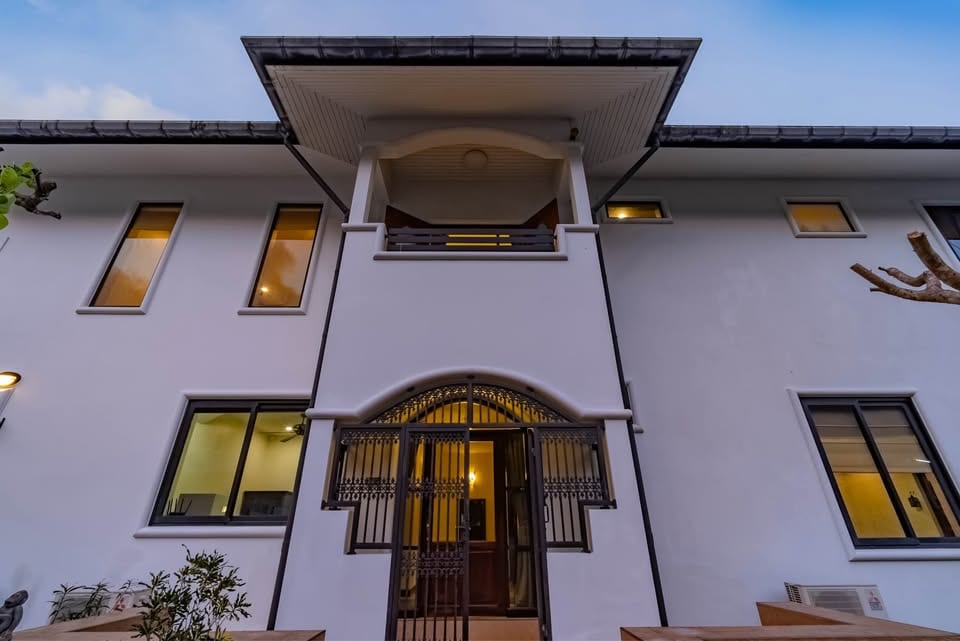 5-Bedroom Private Pool Villa for Rent in Kathu 23