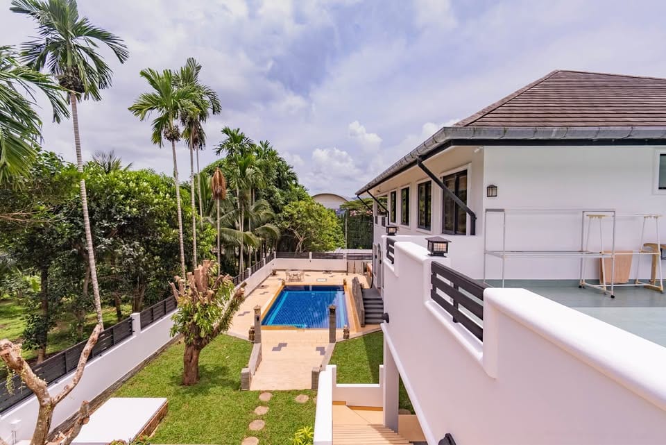5-Bedroom Private Pool Villa for Rent in Kathu 8