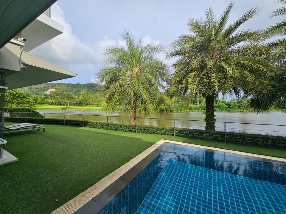 Lakeside Pool Villa — Kathu 2