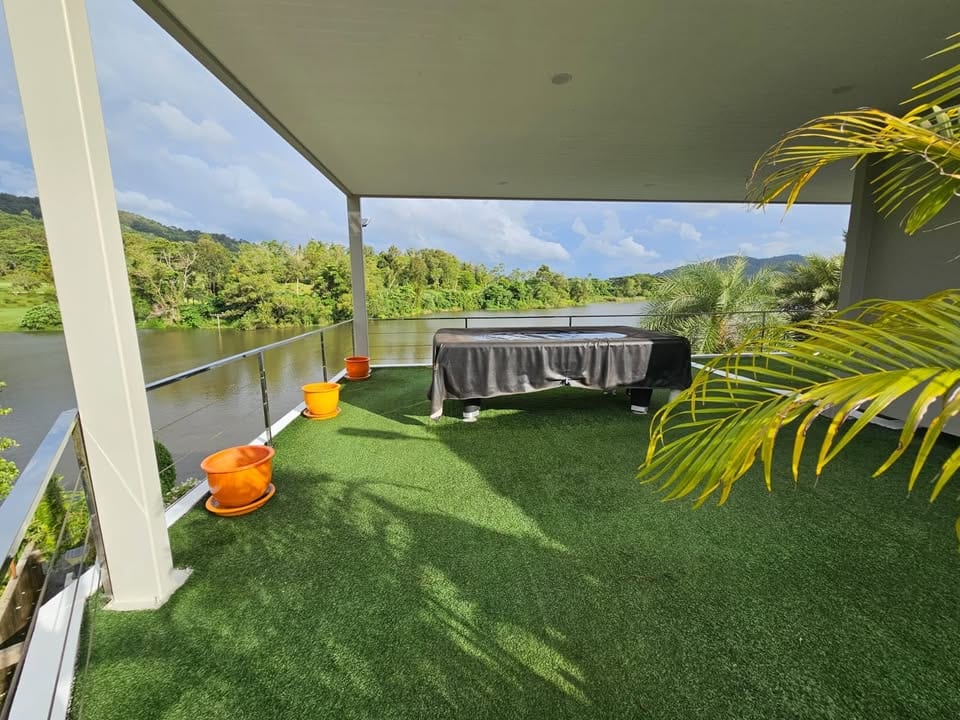 Lakeside Pool Villa — Kathu 7