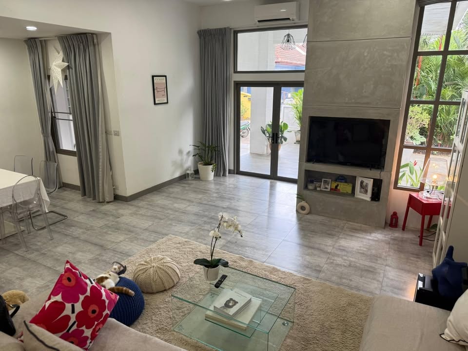 Pool Villa with German Kitchen — Kathu 12