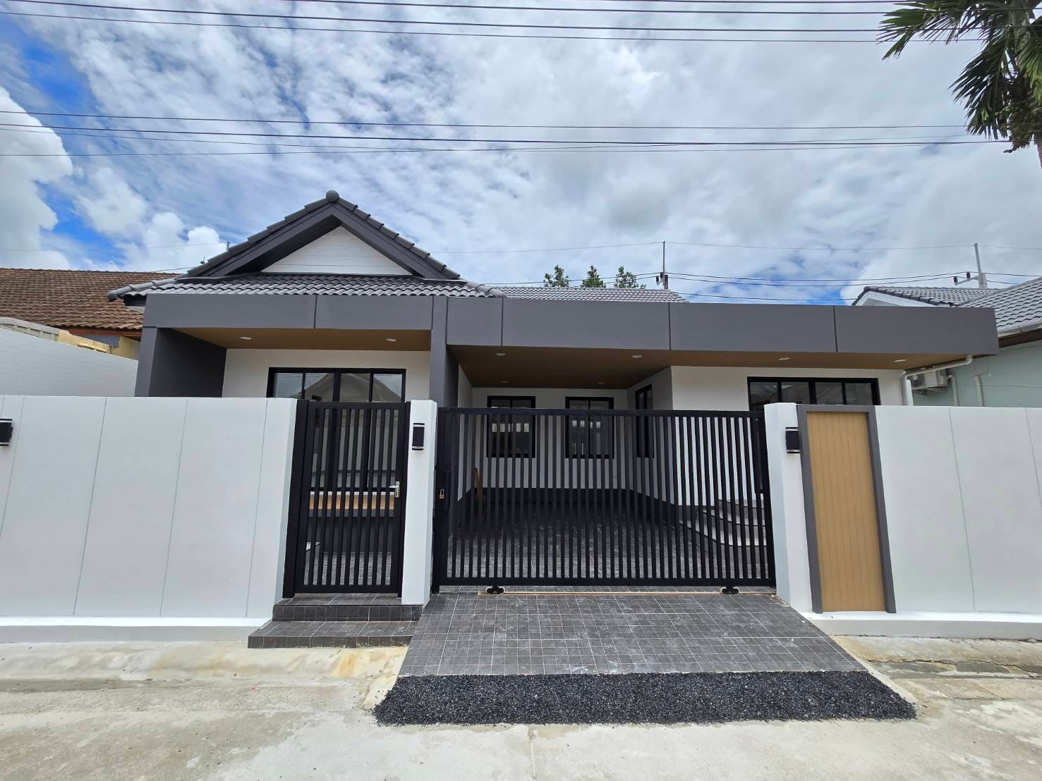 Fully Renovated 3-Bedroom House for Sale — Panason Park View, Kathu