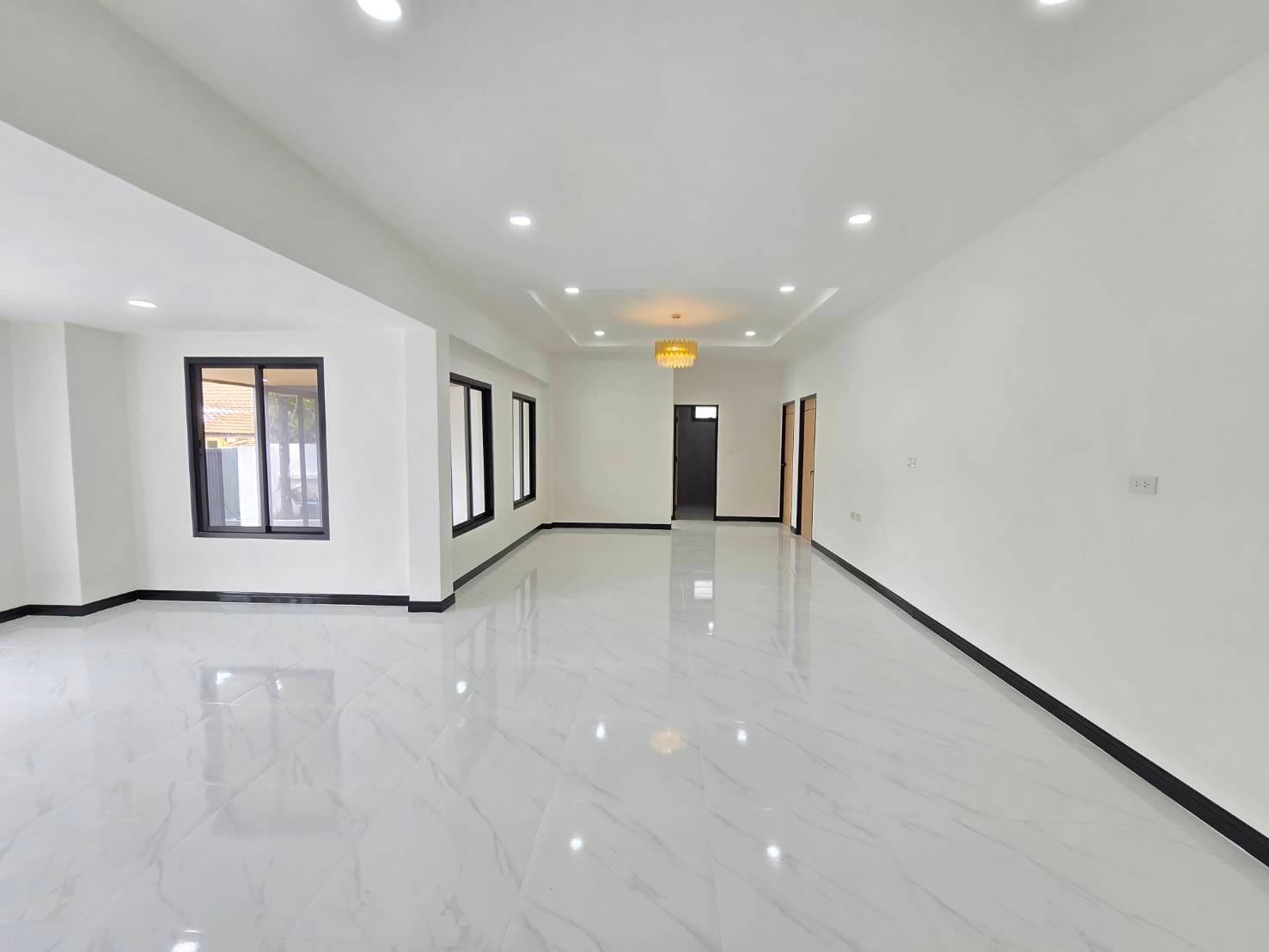 Fully Renovated 3-Bedroom House for Sale — Panason Park View, Kathu 8