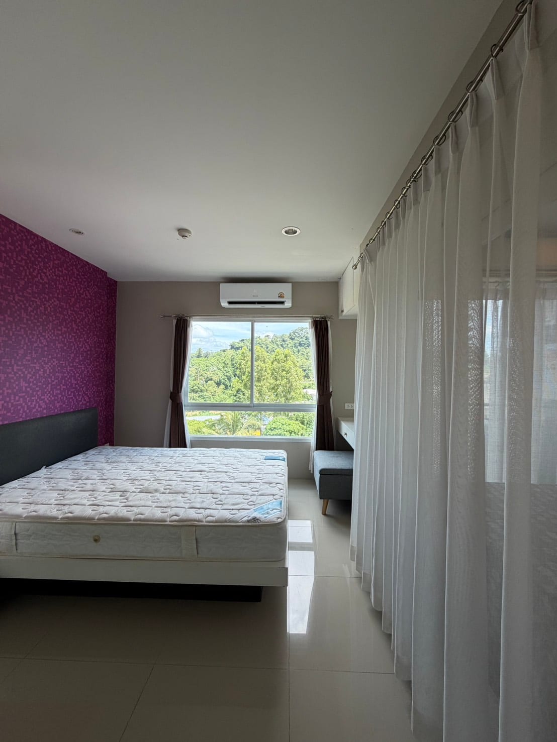 1-Bedroom Condominium for Sale in Kathu, Phuket — interior view