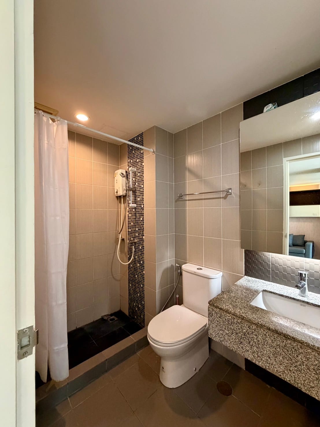 1-Bedroom Condominium for Sale in Kathu, Phuket — interior view