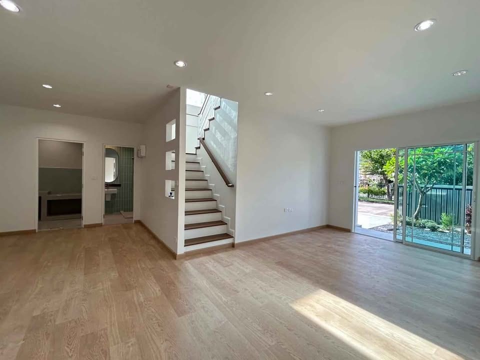 Detached 3-Bedroom Family House near International Schools — Koh Kaew 10