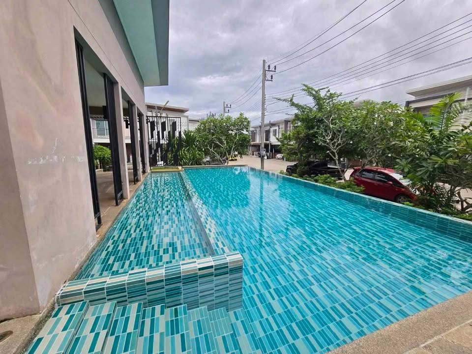 Two-Bedroom House with Walk-In Closet — Habitown, Koh Kaew