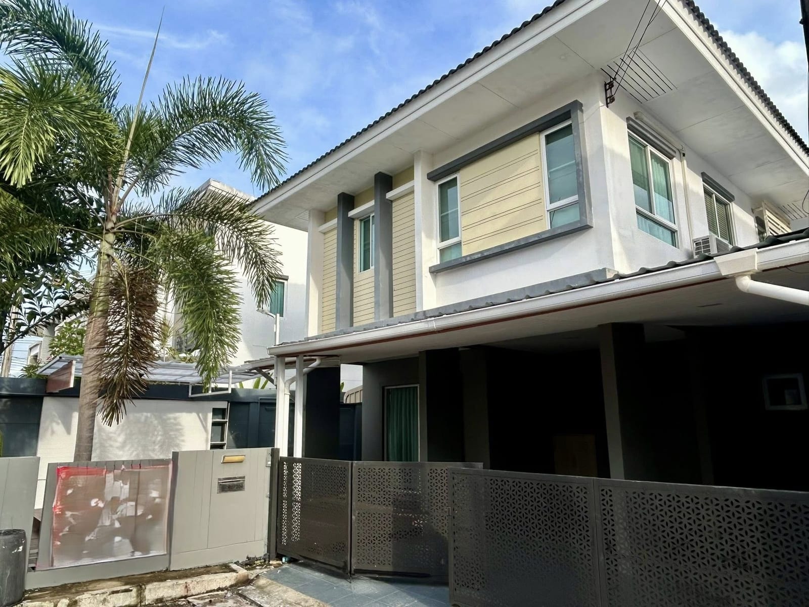 Corner House with Outdoor Terrace — Habitia, Koh Kaew