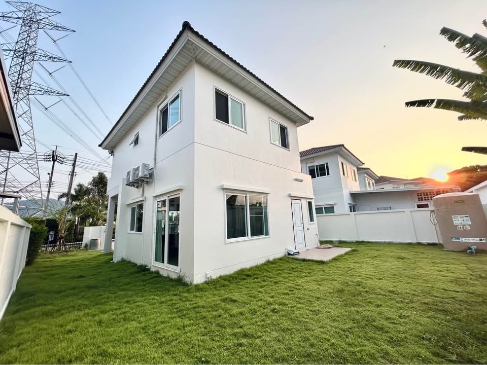 New Modern House with Large Lawn — Supalai Bella, Koh Kaew 3