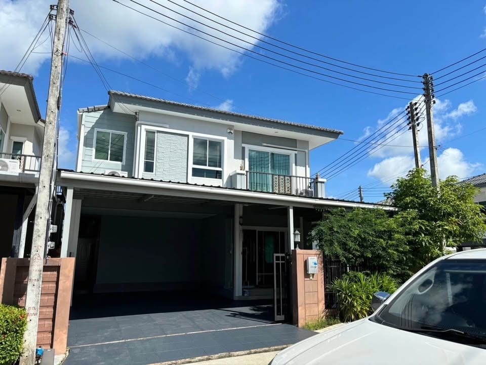 Three-Bedroom House with Study — Passorn, Koh Kaew