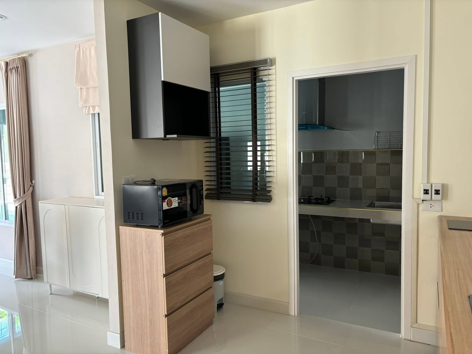 Corner House with Clubhouse Pool — Passorn, Koh Kaew 12