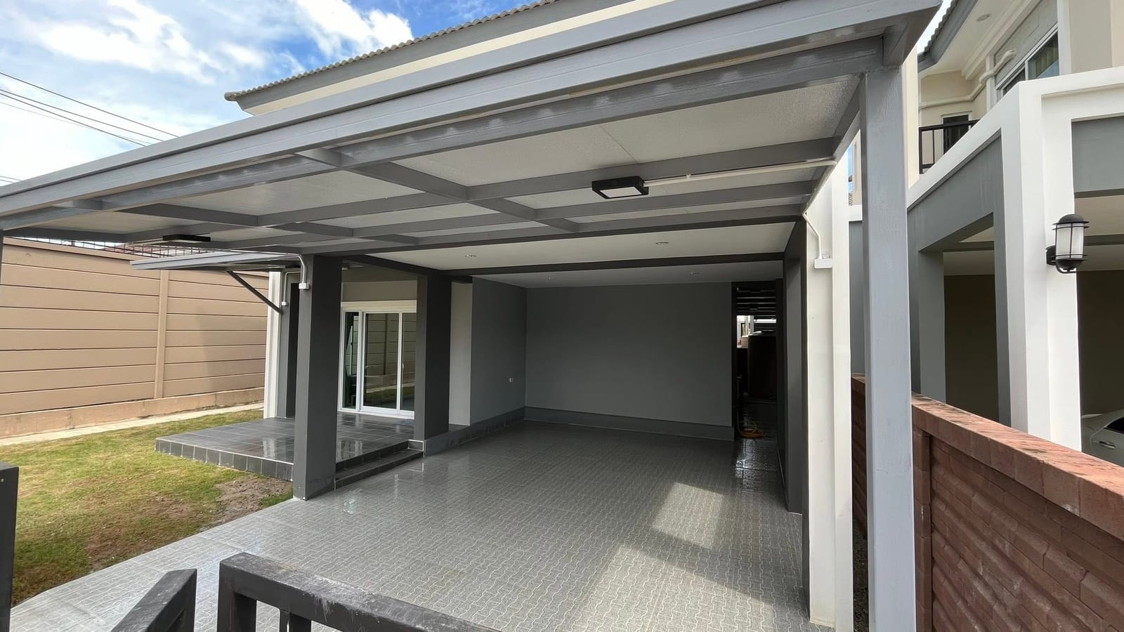 Corner House with Clubhouse Pool — Passorn, Koh Kaew 14