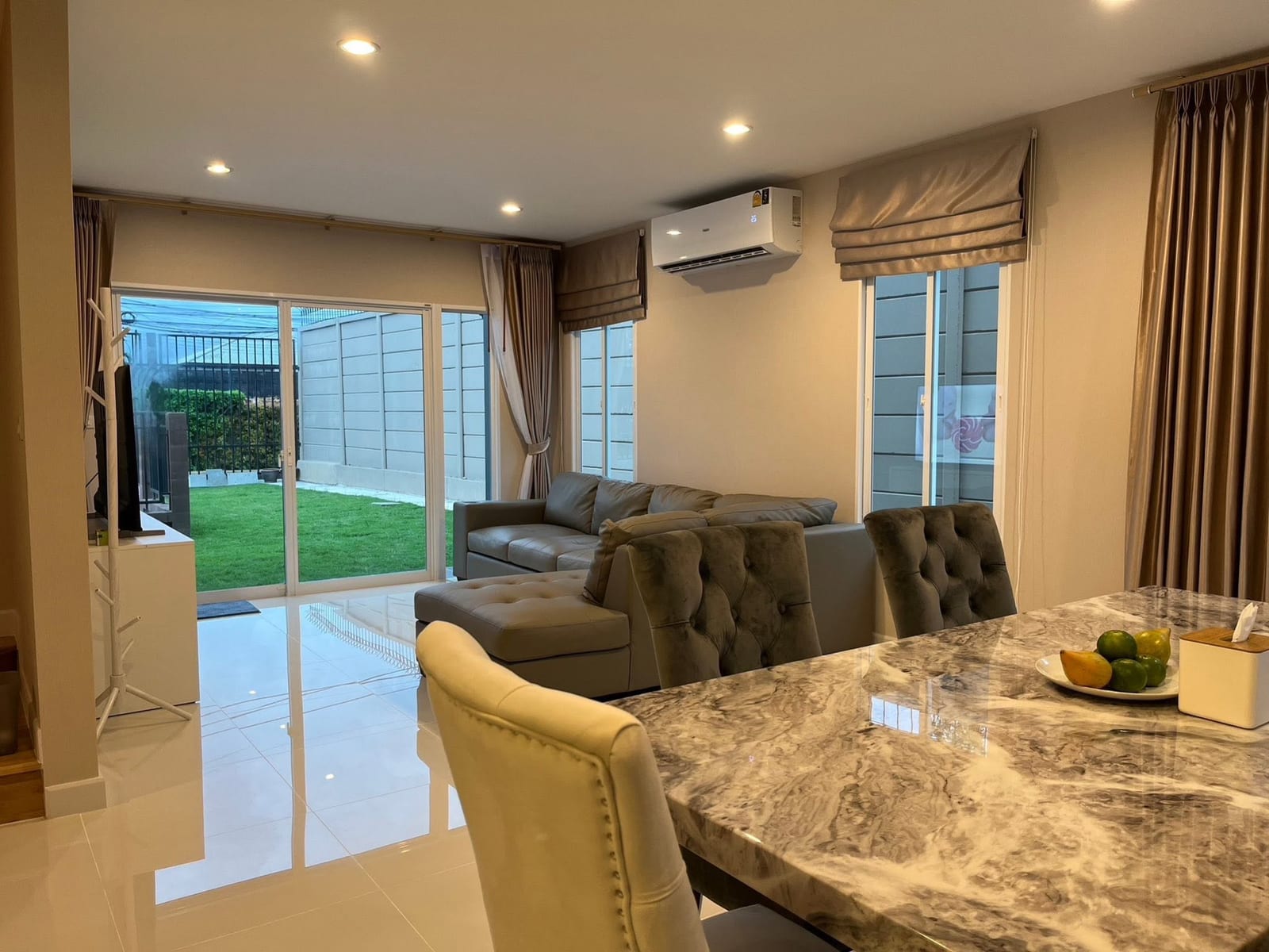Corner House with Clubhouse Pool — Passorn, Koh Kaew 4