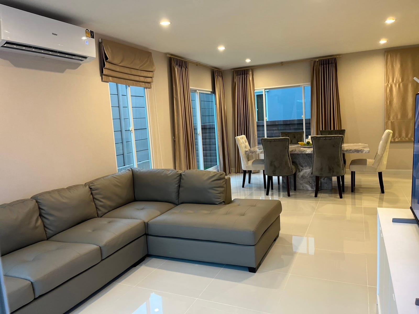 Corner House with Clubhouse Pool — Passorn, Koh Kaew 7