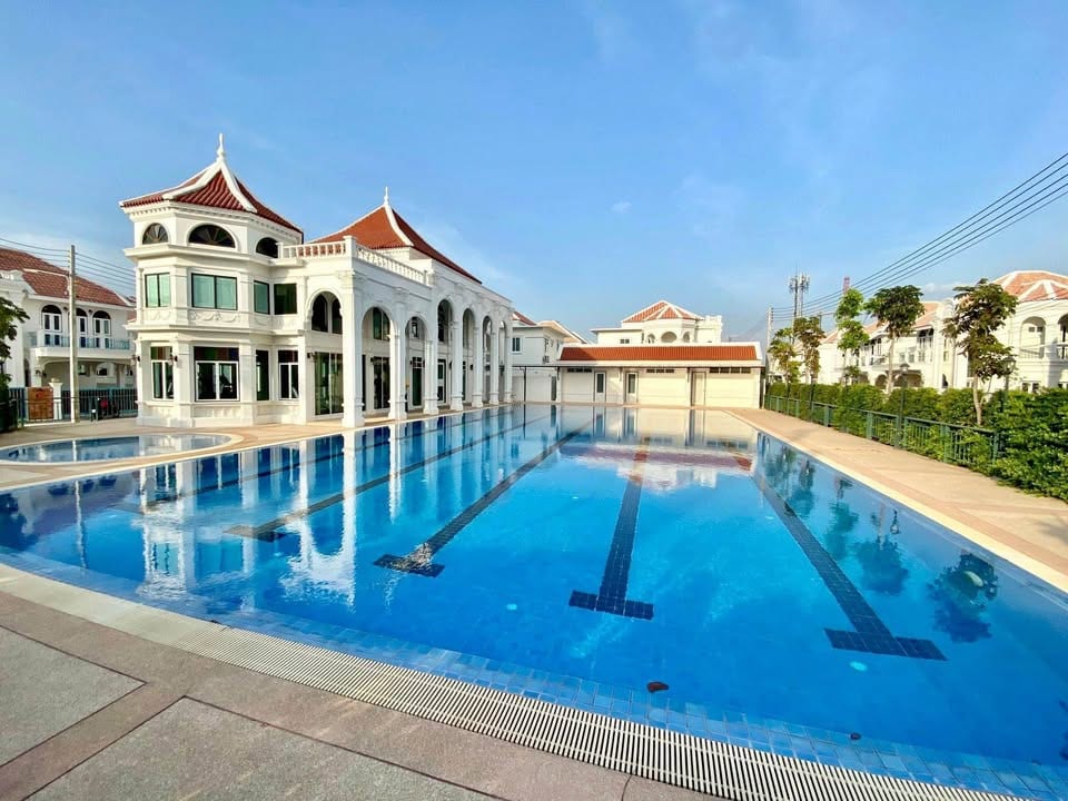 House in a Classical Estate near BISP — Supicha Sino, Koh Kaew 2