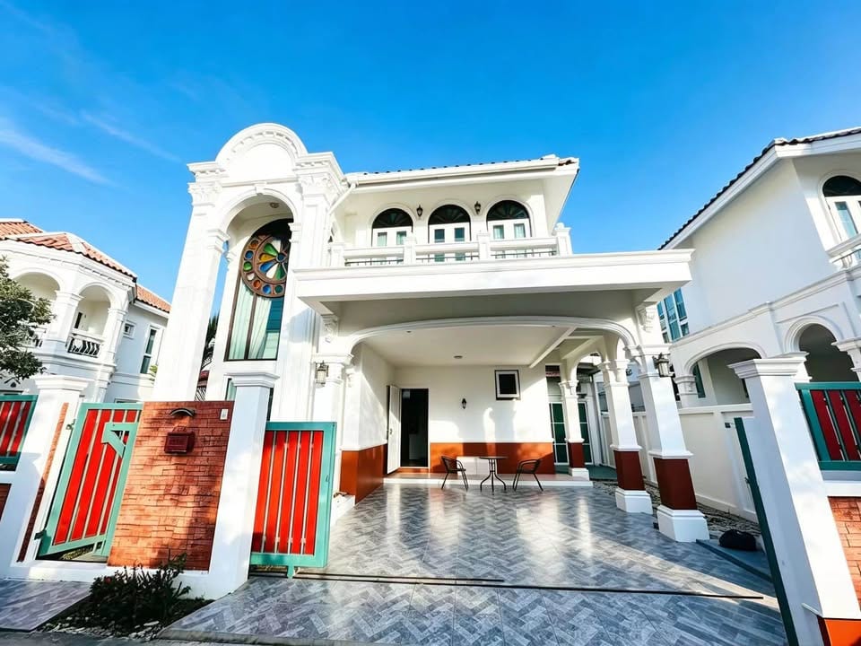 Renovated House with Pool View — Supicha Sino, Koh Kaew