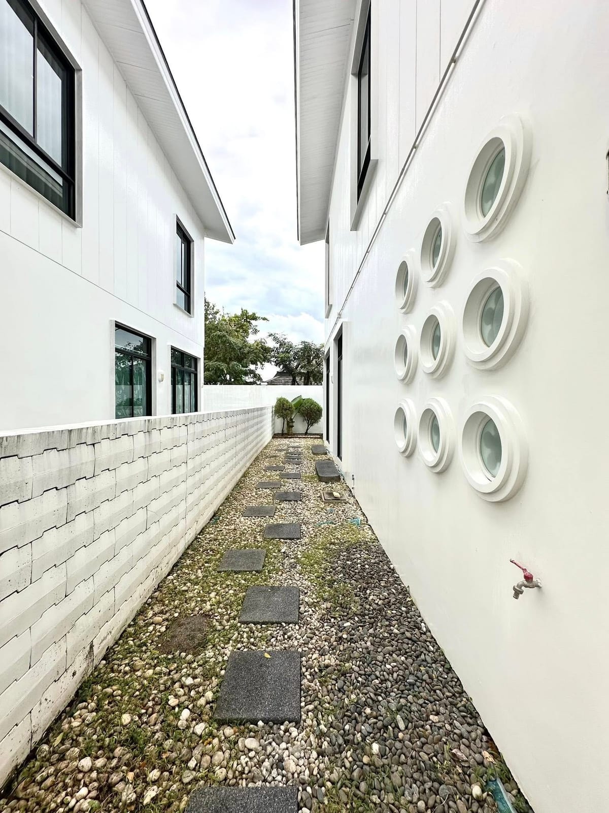 Japanese-Style House — Mono Koh Kaew 13