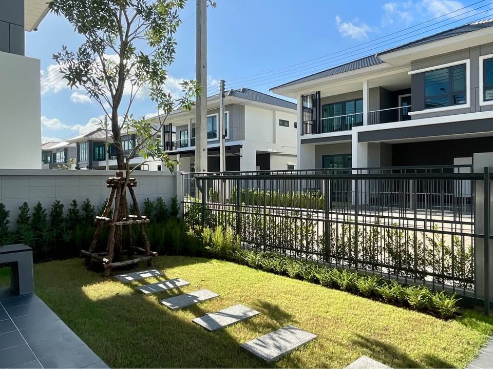 Brand-New Modern Home — Supalai Lake View, Koh Kaew