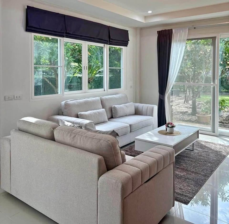 Four-Bedroom House with Large Garden — Supalai Lagoon, Koh Kaew