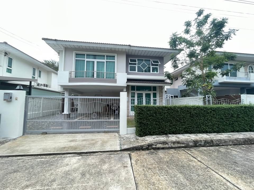 Four-Bedroom House near BISP — Koh Kaew