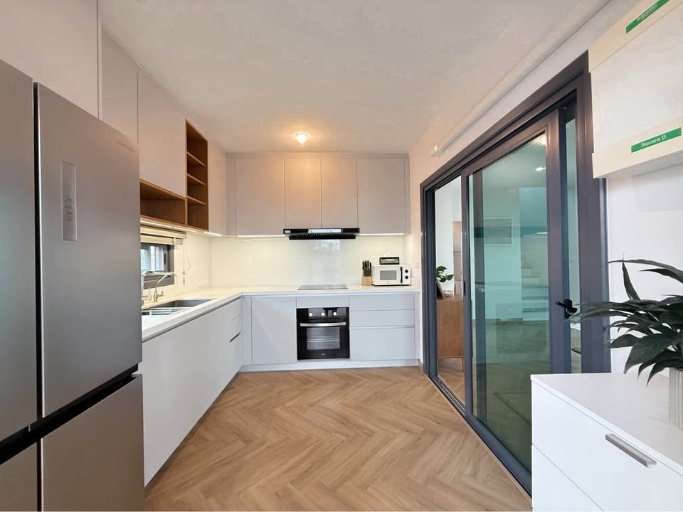 Four-Bedroom House with Herringbone Floors — Supalai Lake Ville, Koh Kaew 5