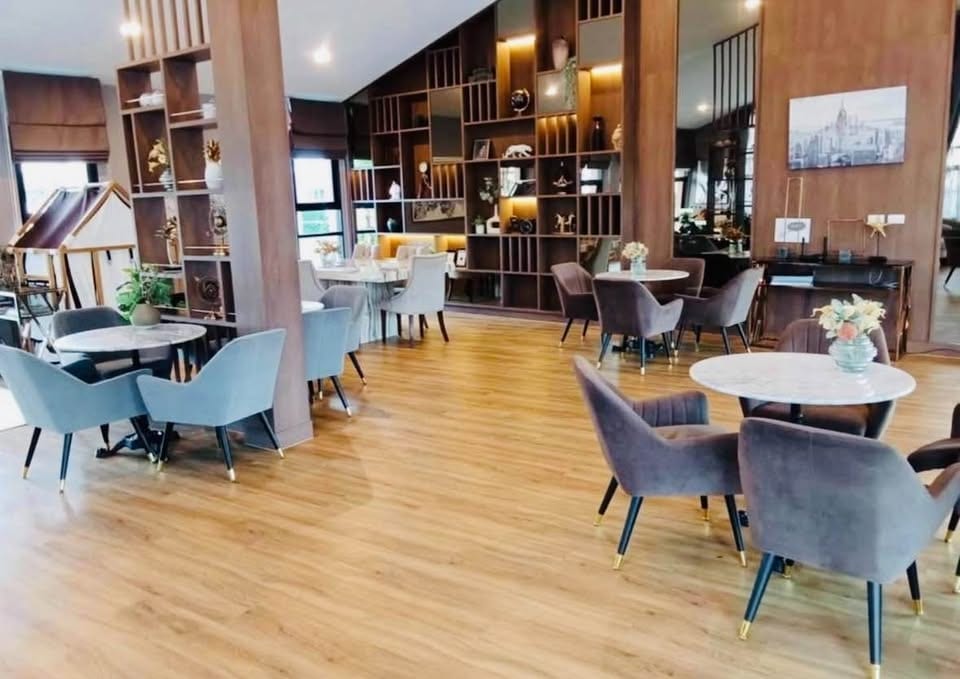 Four-Bedroom House by the Clubhouse — Supalai Lake Ville, Koh Kaew 6