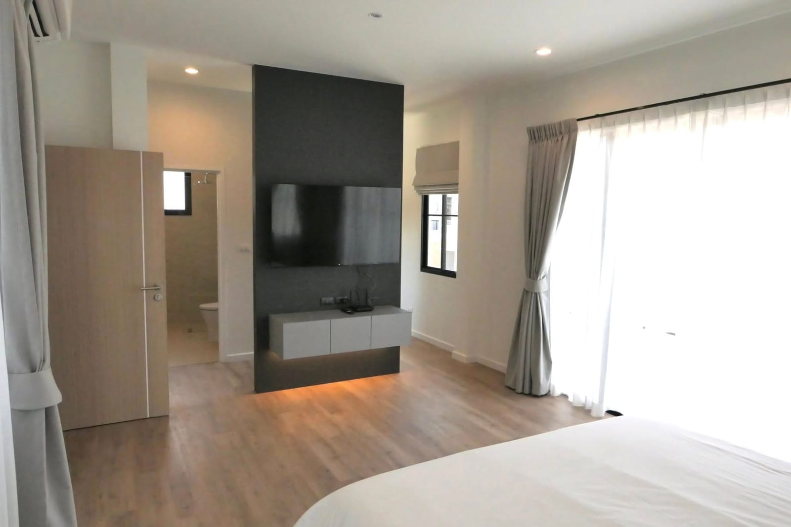 Brand New Tropical Villa — Crown Estate, Koh Kaew 10