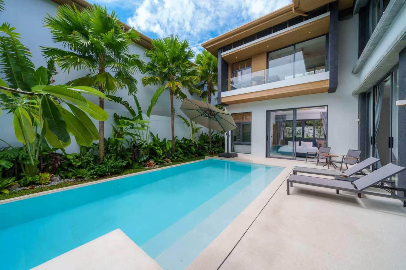 5-Bedroom Villa for Rent in Koh Kaew, Phuket — pool view