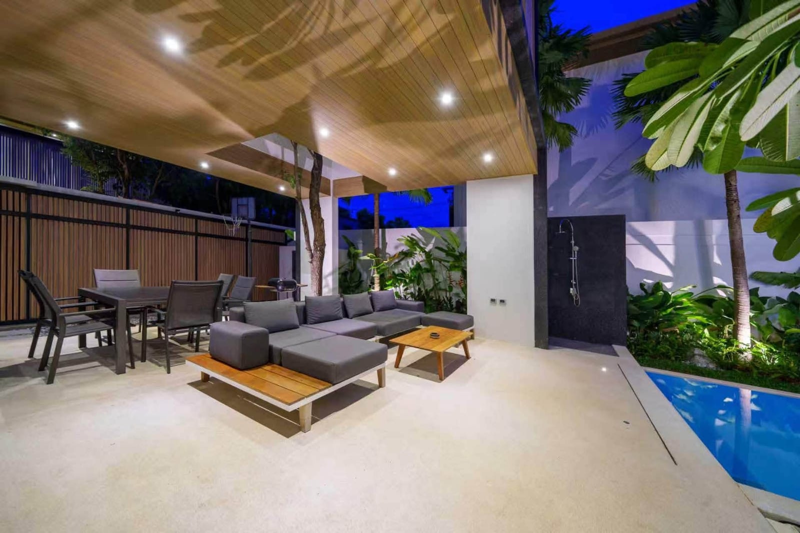 5-Bedroom Villa for Rent in Koh Kaew, Phuket — interior view
