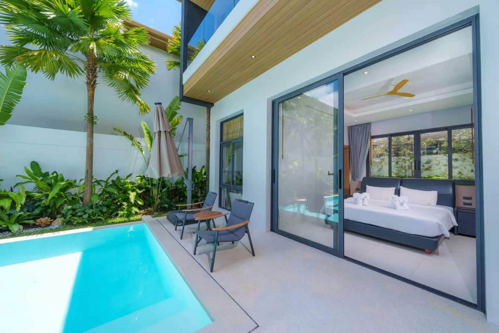 5-Bedroom Villa for Rent in Koh Kaew, Phuket — pool view