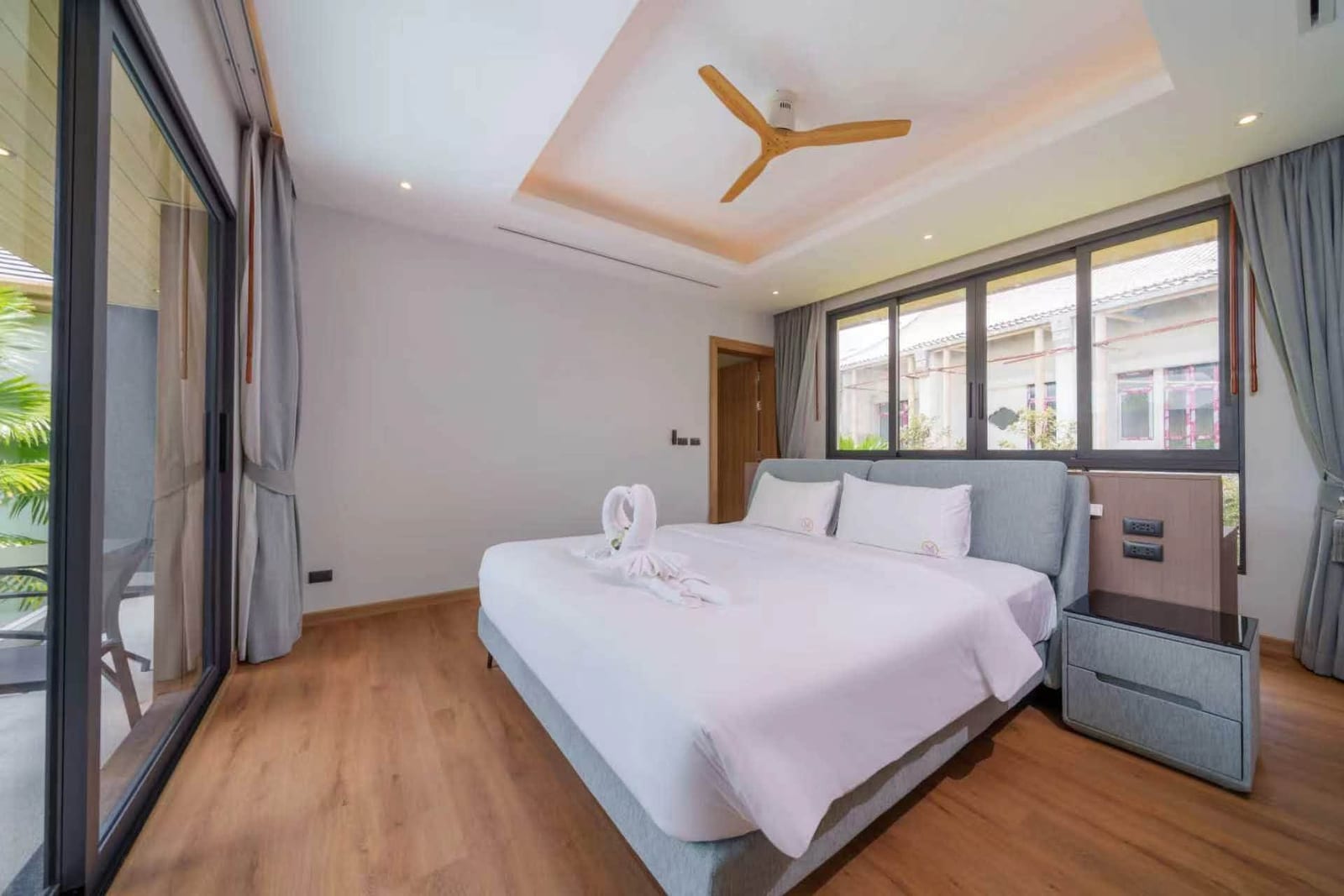 5-Bedroom Villa for Rent in Koh Kaew, Phuket — interior view