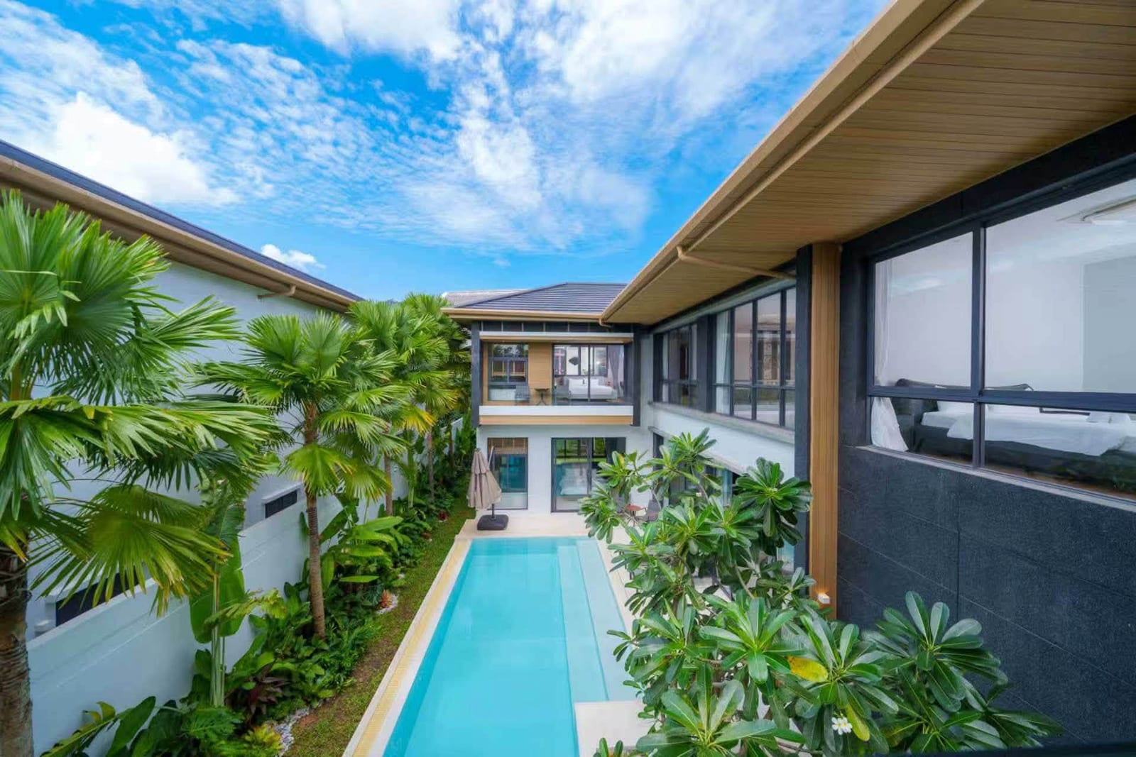 5-Bedroom Villa for Rent in Koh Kaew, Phuket — pool view