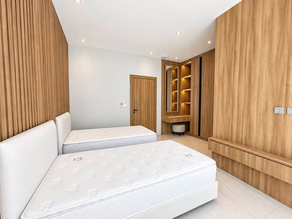 5-Bedroom Villa for Rent in Koh Kaew, Phuket — interior view